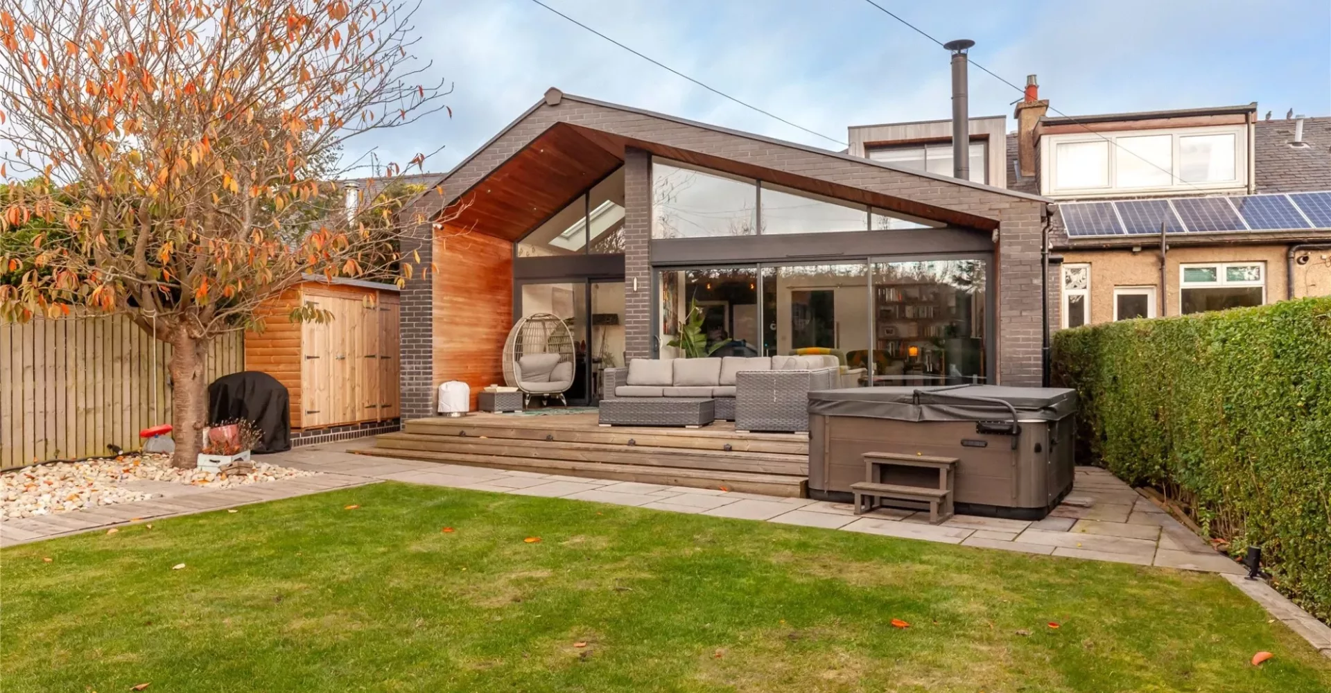 Edinburgh Extension 1